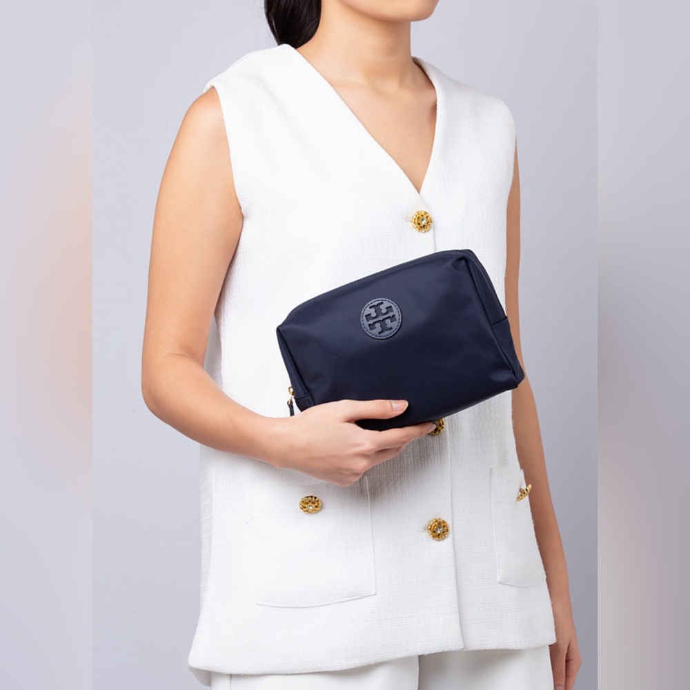 NWT Authentic Luxury Travel Tory Burch Solid Nylon Brigitte Cosmetic Case/Bag